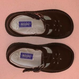 L’Amour brown toddler girls Mary Janes